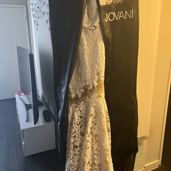 Jovani RN#81120 - Picture 9 of 11